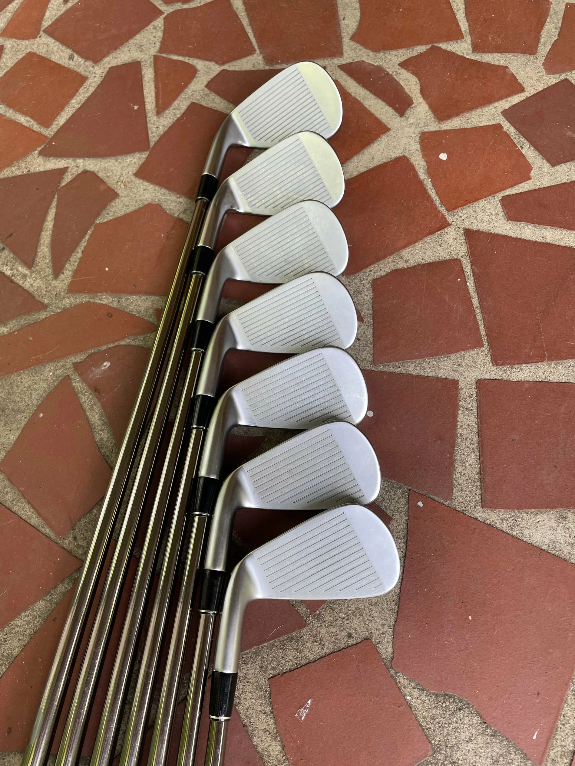 BKBigGolf Srixon ZX4 Iron Set 5-A / Recoil F3 Regular Graphite - Image 4