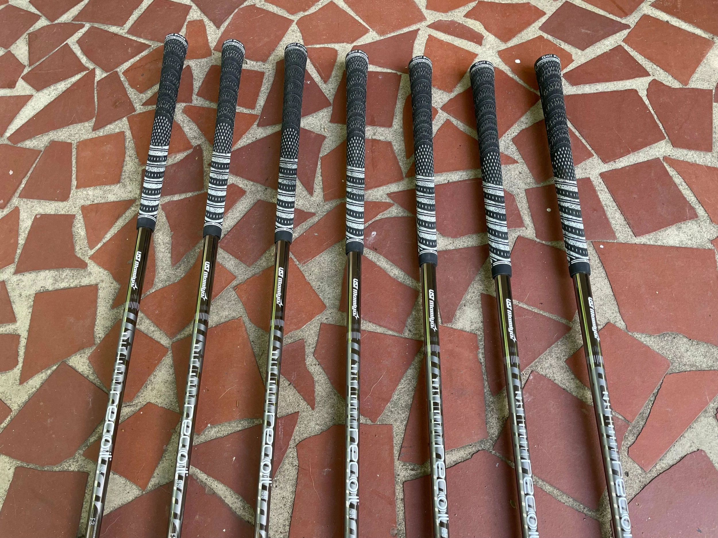 BKBigGolf Srixon ZX4 Iron Set 5-A / Recoil F3 Regular Graphite - Image 3