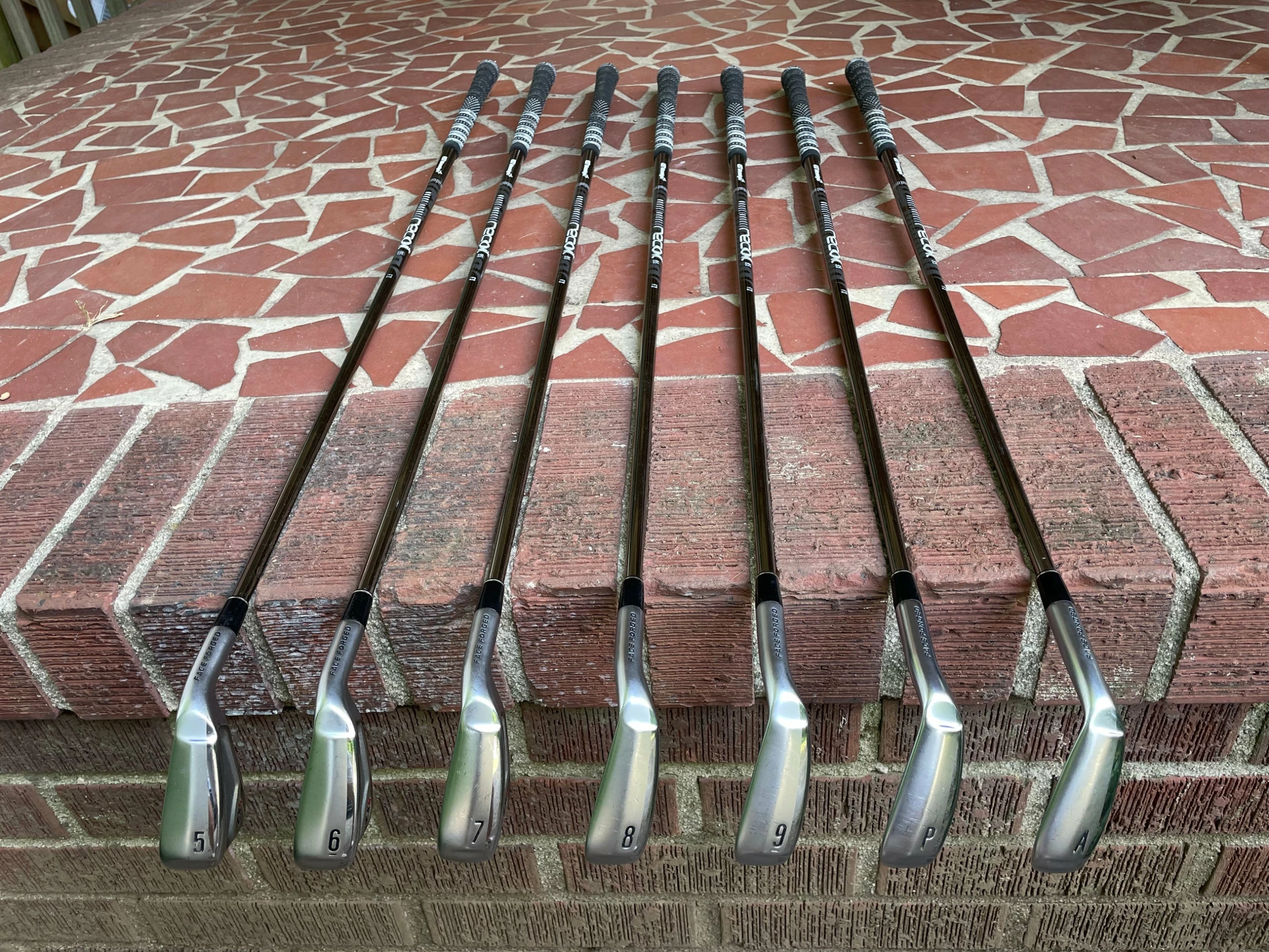 BKBigGolf Srixon ZX4 Iron Set 5-A / Recoil F3 Regular Graphite - Image 2