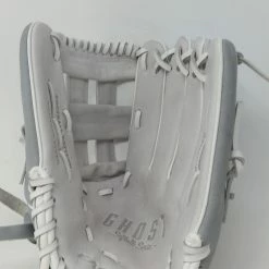 New No Tags Easton Ghost Fastpitch Series 12.75" RHT Softball Glove Off-White