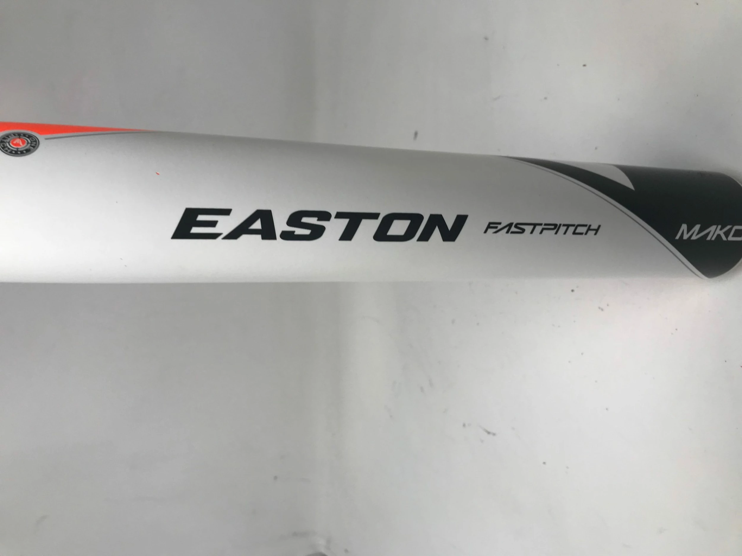 Used1 Easton Mako FP14MK 32/22 Fastpitch Softball Bat 2 1/4" Orange/White/Gray