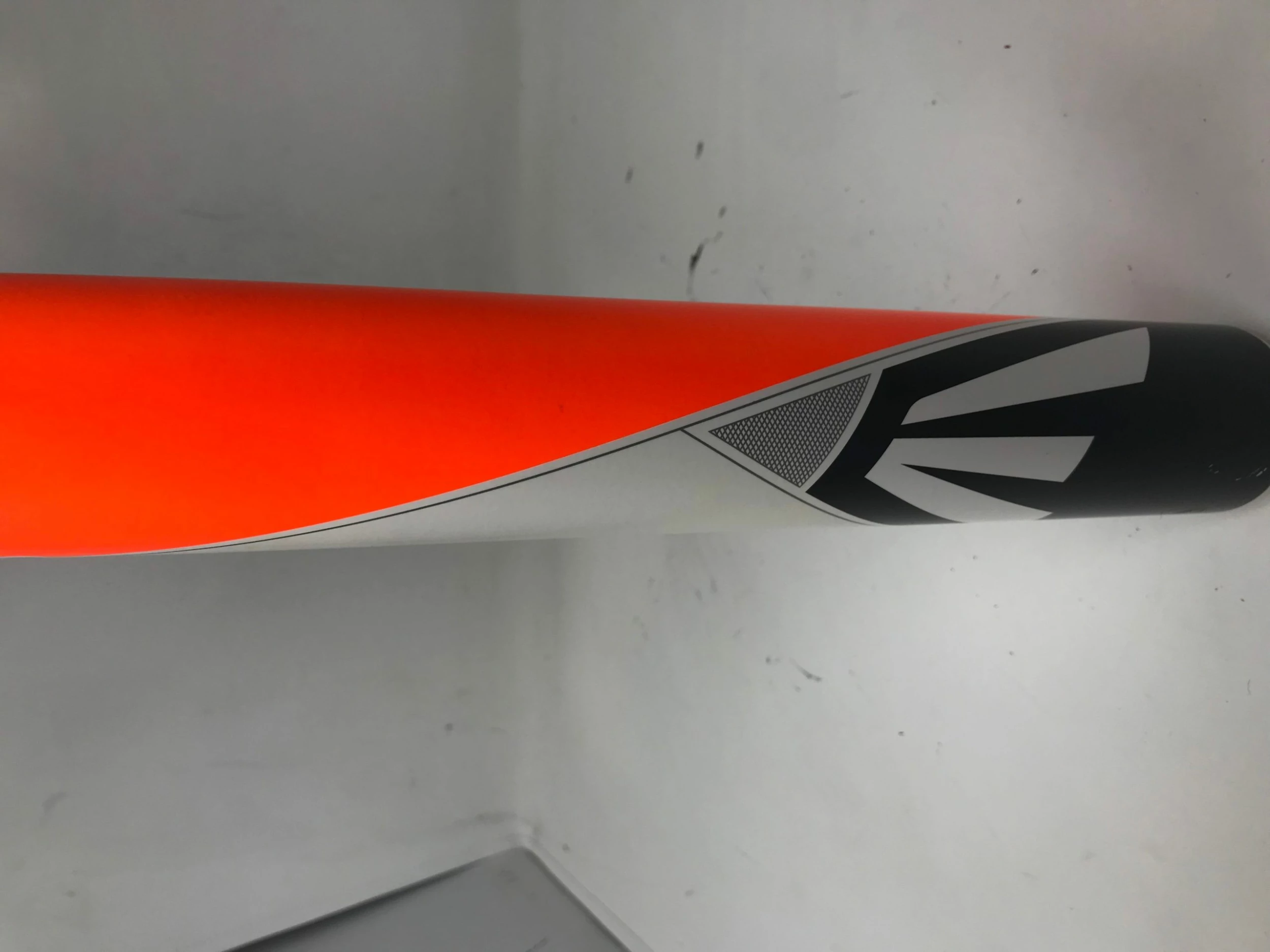 Used1 Easton Mako FP14MK 32/22 Fastpitch Softball Bat 2 1/4" Orange/White/Gray - Image 2