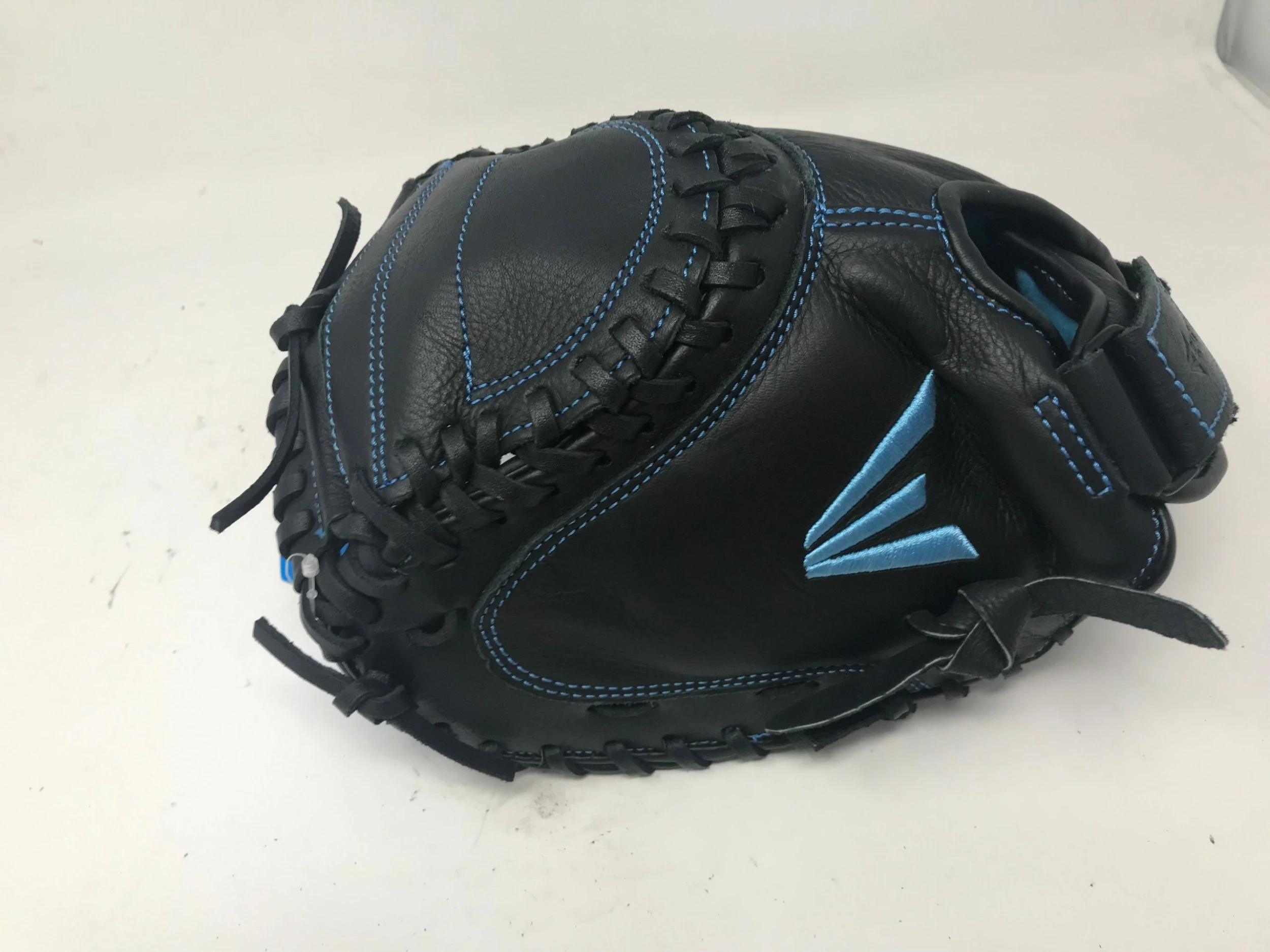New Easton Black Pearl Series BP2FP LHT 33 Fastpitch Softball Catcher's Mitt Blk - Image 3