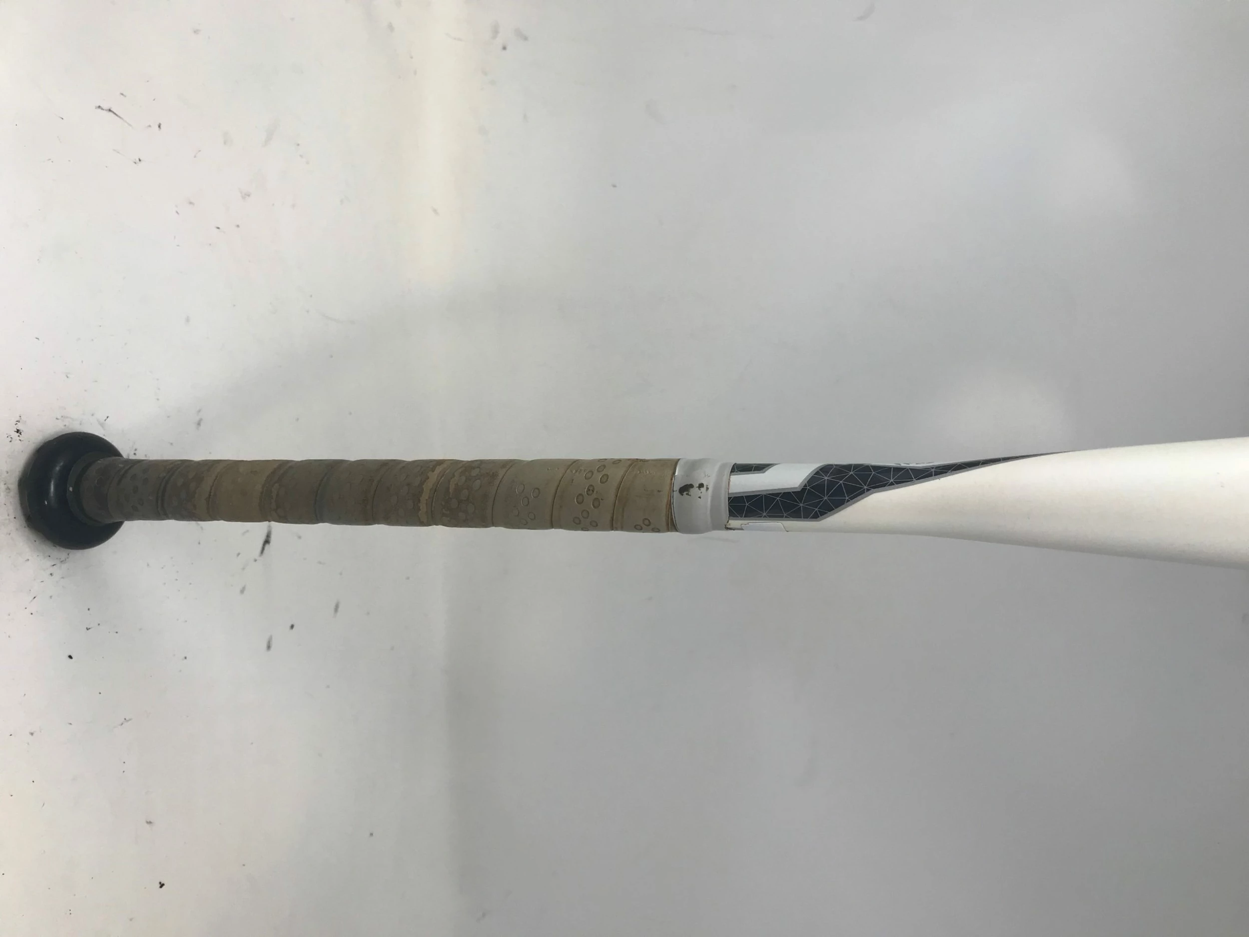 Used DeMarini CFP12 33/23 CF5 Composite Fastpitch Softball Bat -10 2012 - Image 3