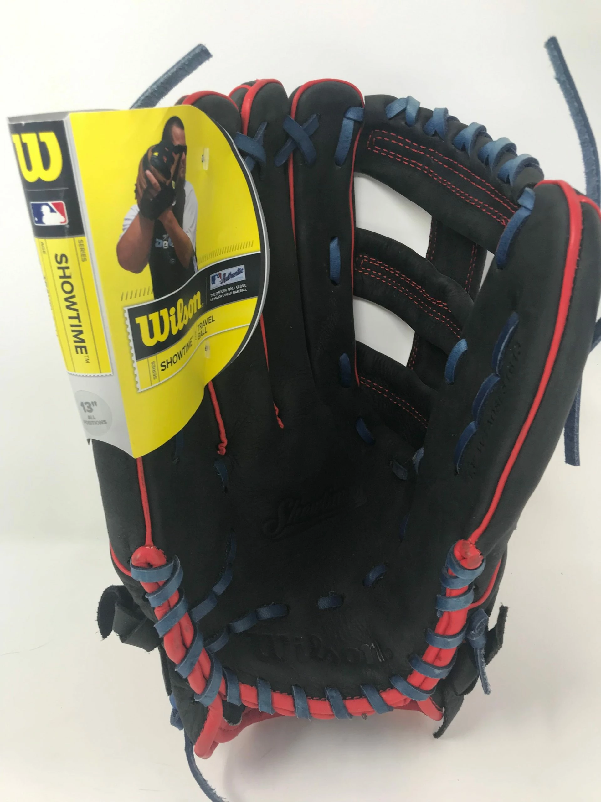 New Other, Wilson Left Hand Throw WTA2449 Elite 13" Softball Glove