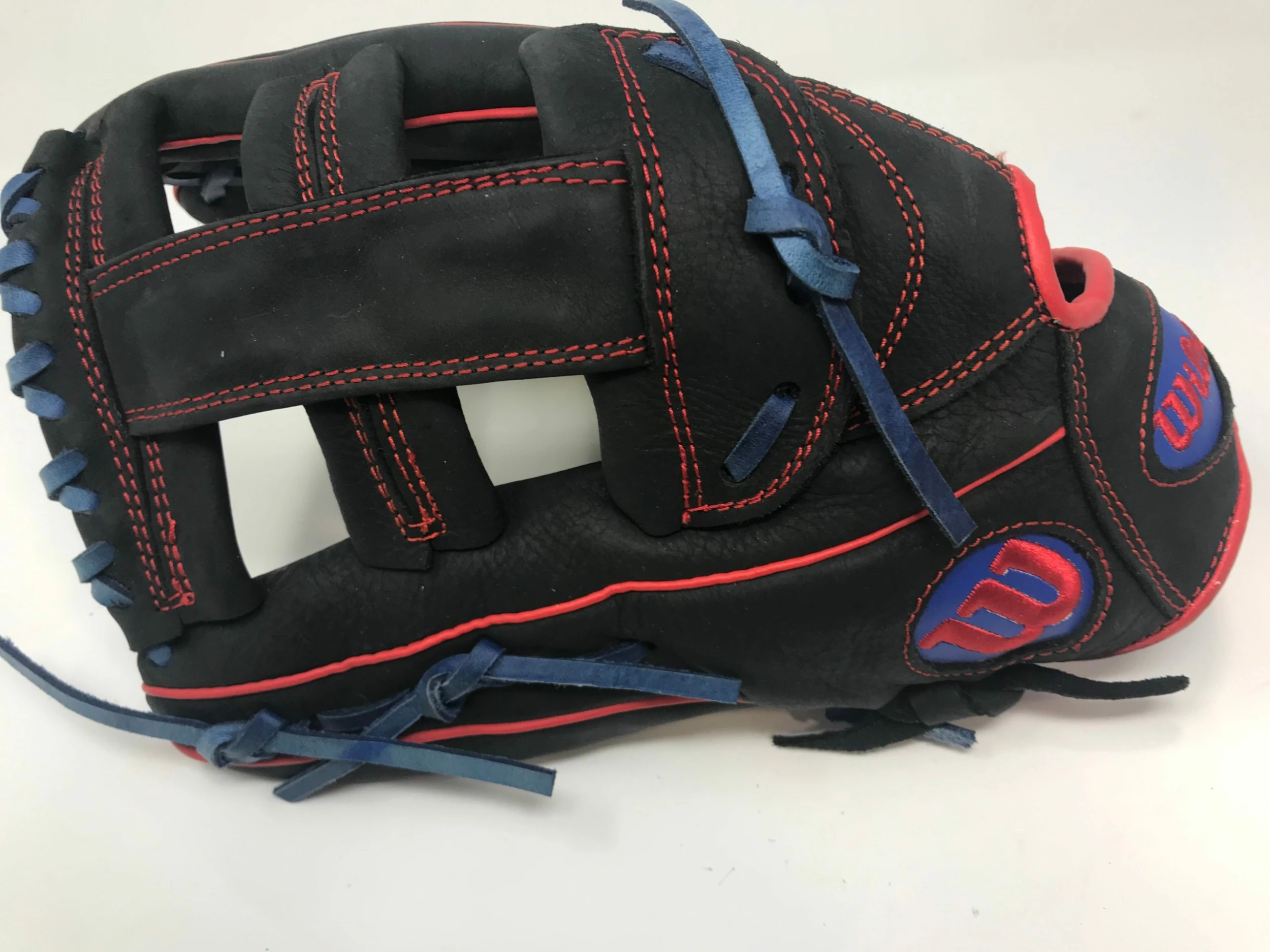 New Other, Wilson Left Hand Throw WTA2449 Elite 13" Softball Glove - Image 2