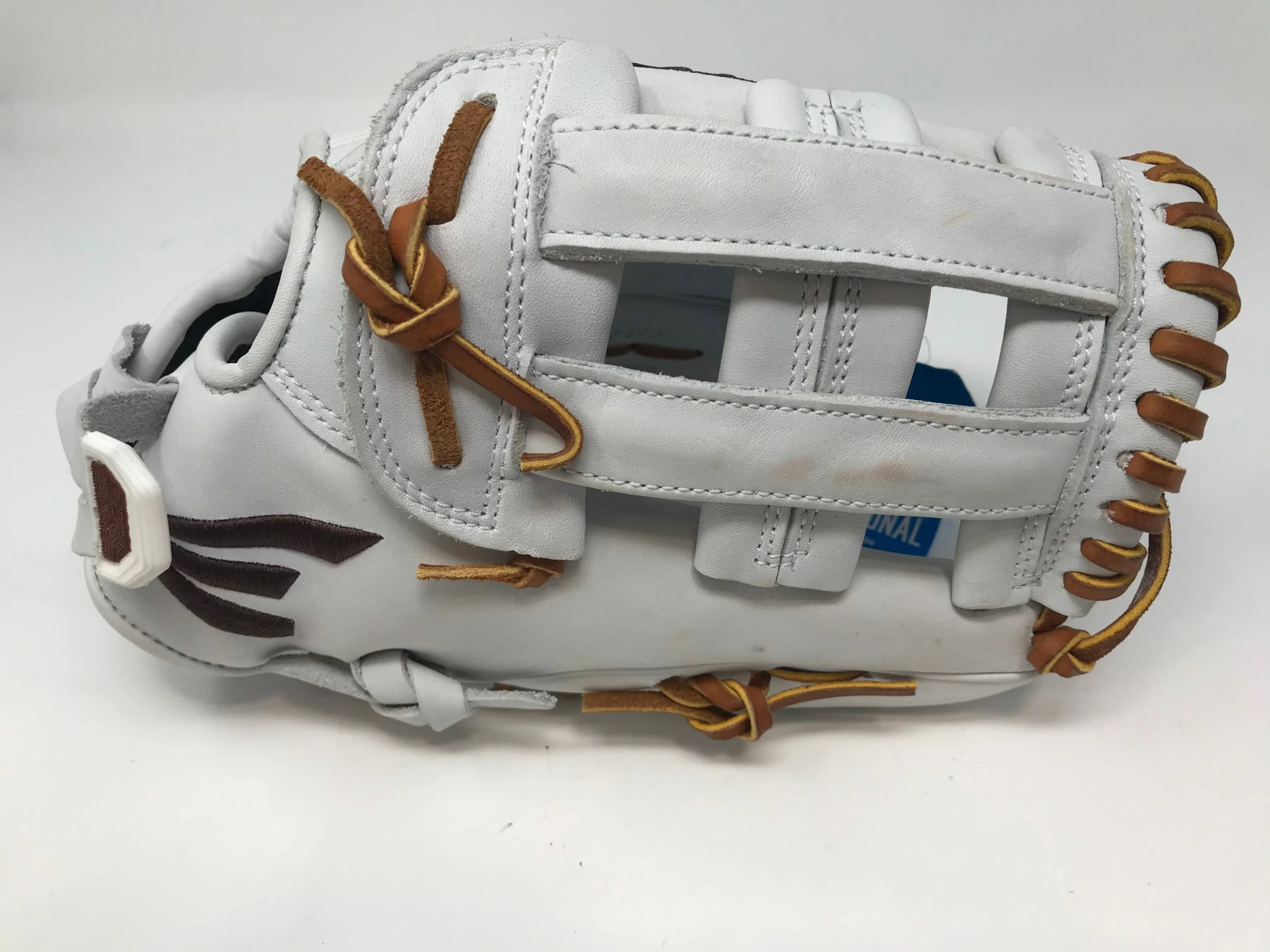 New Other Easton Professional Softball Series RHT 11.75 Fastpitch Glove