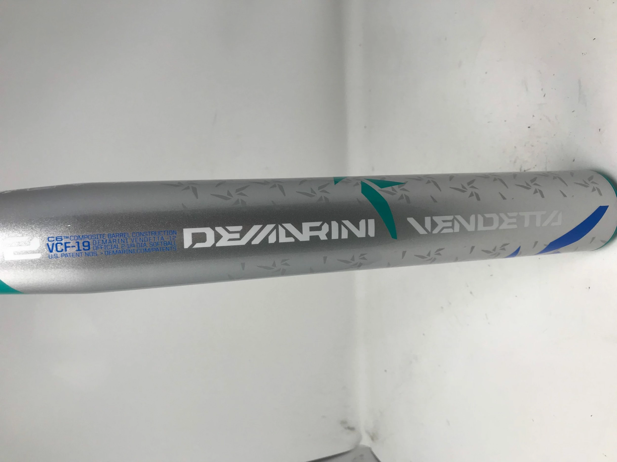 Used DeMarini, 2019 Vendetta -12 Fastpitch Bat 2 1/4 32/20 C6 Composite - Image 2