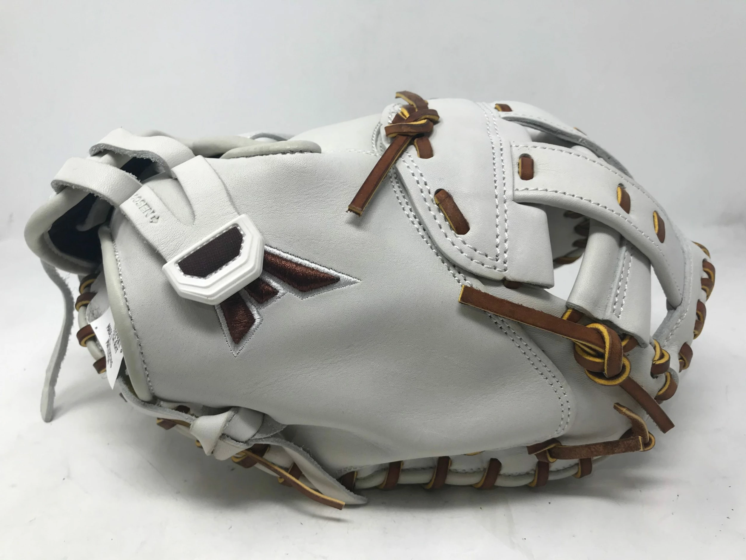 Used Easton Professional Collection Fastpitch Softball Catcher's Mitt RHT - Image 3