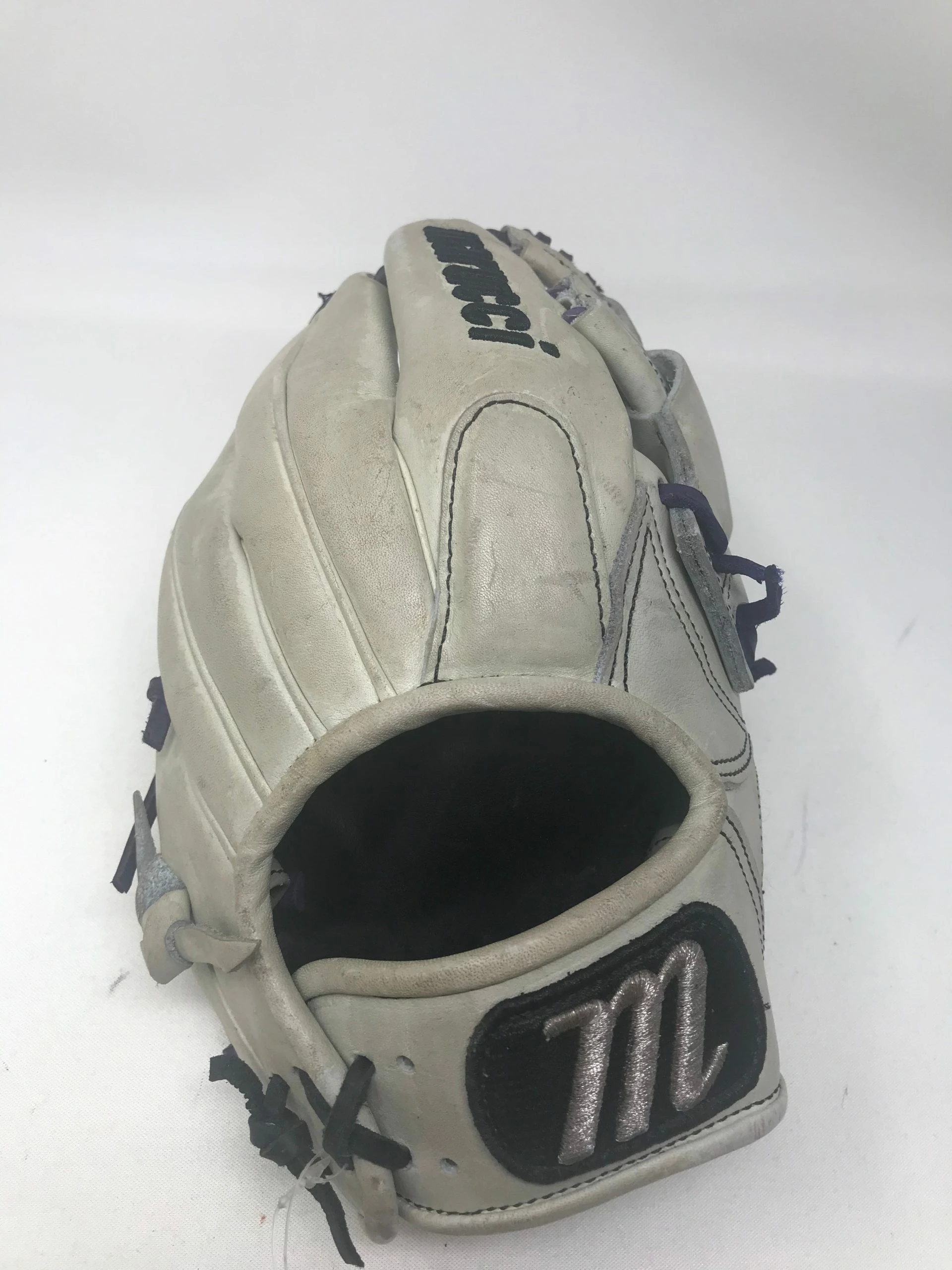 New Other Marucci MFGSB1175C 11.75" RHT Cross Web Fastpitch Softball Glove Gry Infield