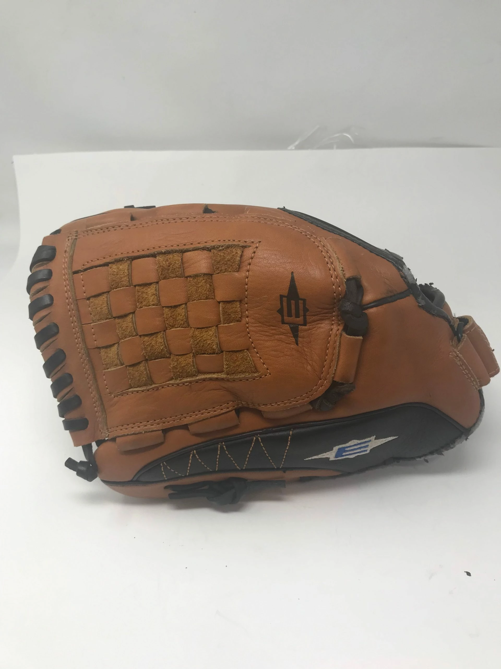 New Other Easton Stealth 12In Wmn Fastpitch Softball Glove Series S LHT Brn/Blk - Image 3