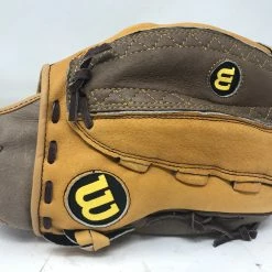 New Wilson A440 A0440 12-BR 12" Fastpitch Softball RHT Black/Wht Fielding Glove