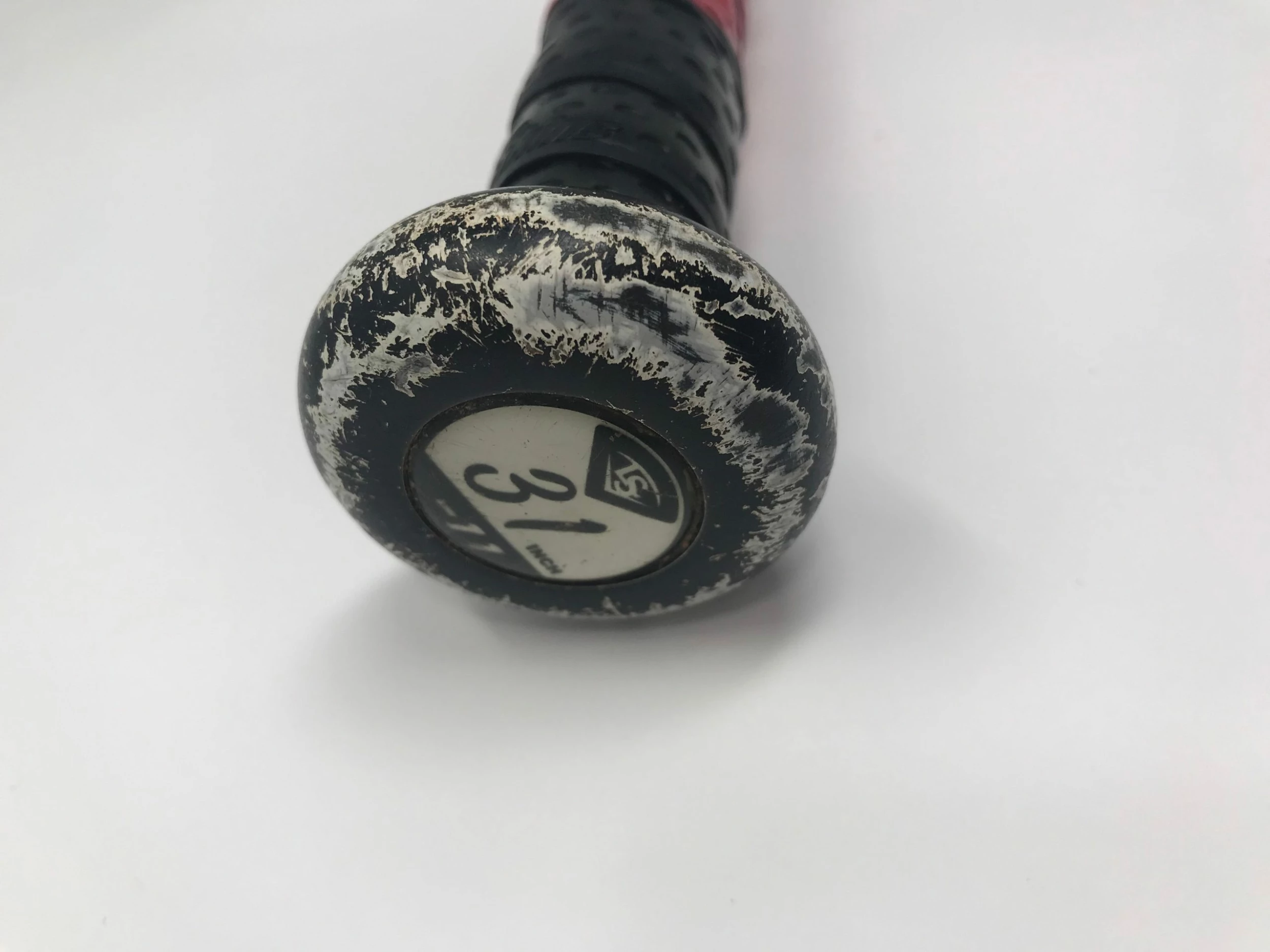 Used Louisville Slugger 2022 LXT Fastpitch Softball Bat Series Black/Red 31/20 - Image 4