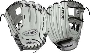 New Wilson A2000 WTA20RF17H12 12" RHT Fastpitch Softball Glove White/Gray